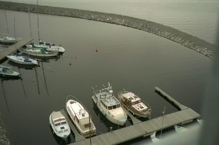 Puumalan satamaa sillalta kuvattuna.